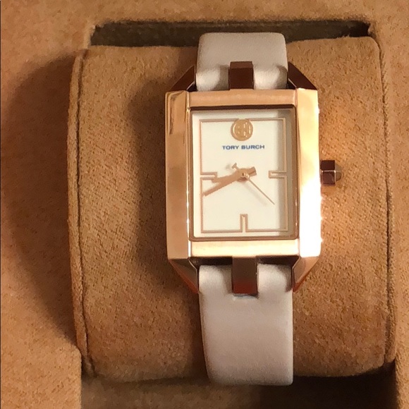 ❌SOLD❌ 🆕🌸TORY BURCH🌸DALLOWAY WATCH - Picture 8 of 8